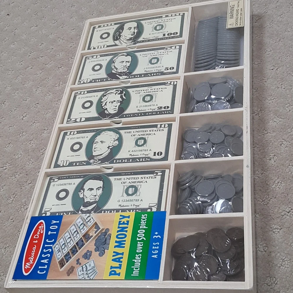 Melissa & Doug play money - Picture 1 of 5